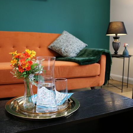 Rooms In Stylish House Milton Keynes Exterior photo