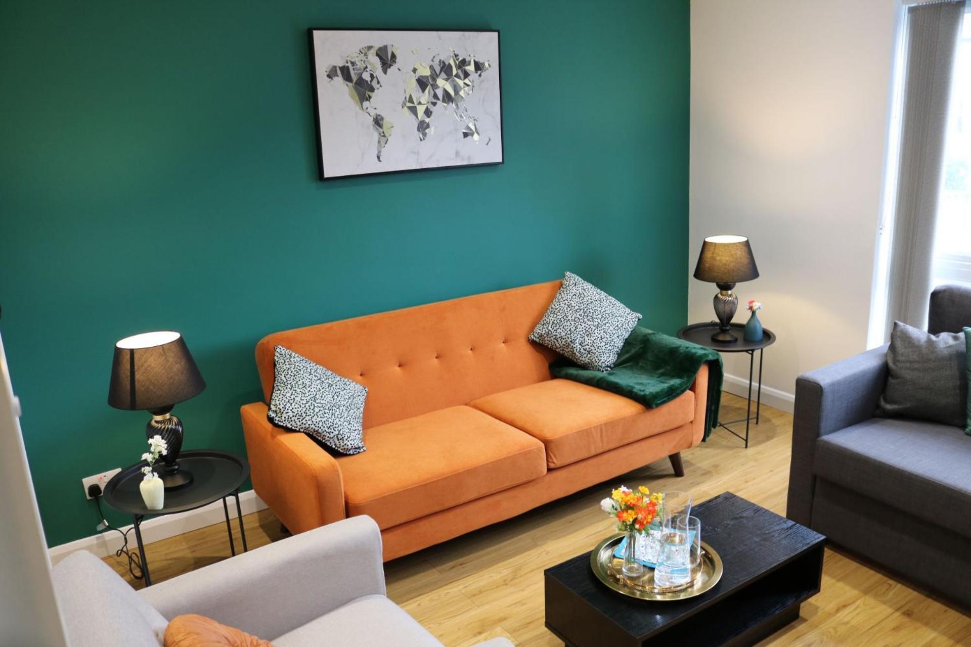 Rooms In Stylish House Milton Keynes Exterior photo